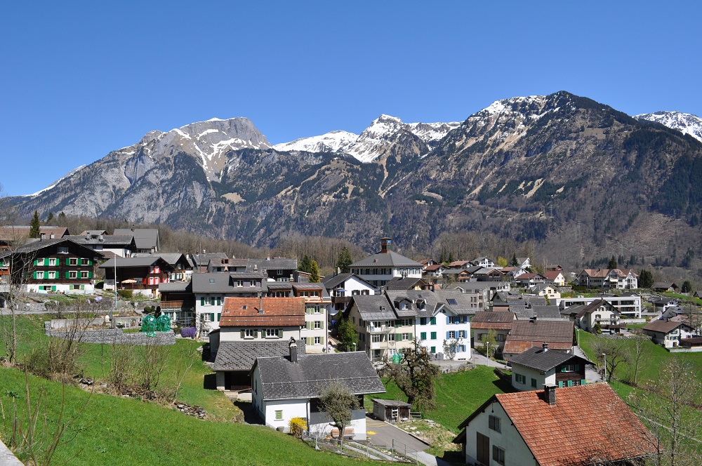 Schwändi (720 m) Unique Restaurant und B&B